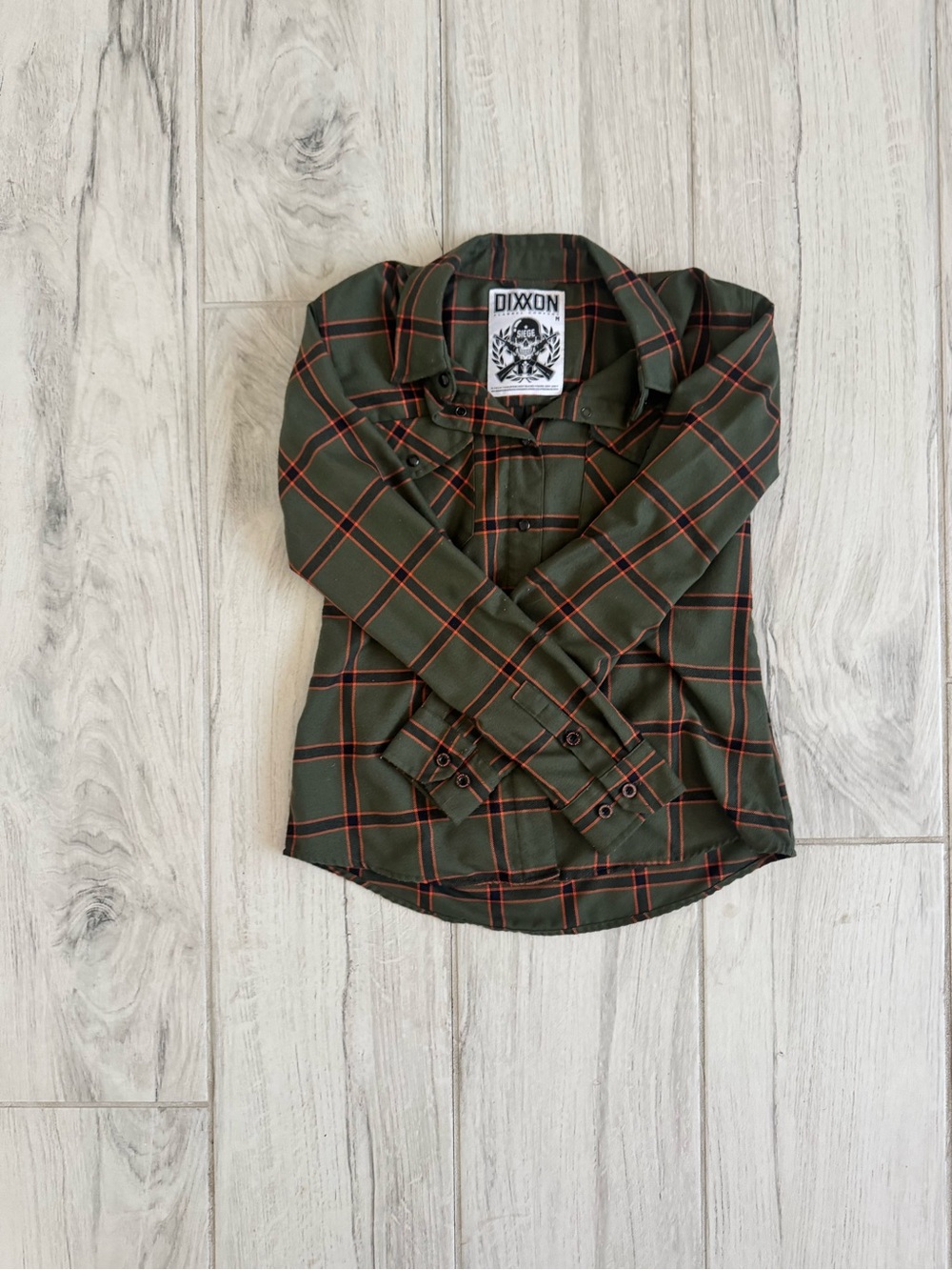 Dixxon Siege Flannel Olive Green Plaid Button-Up Shirt women’s Medium